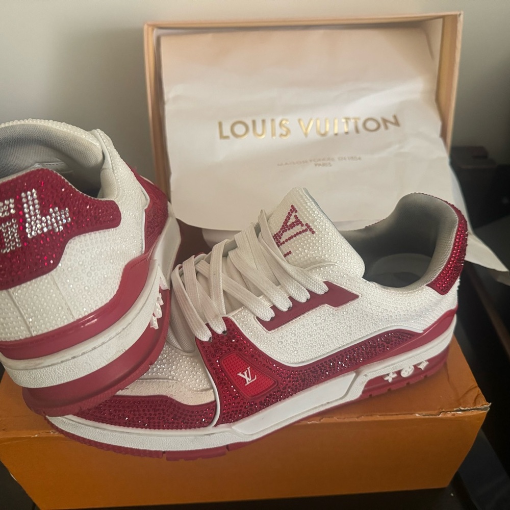 Louis Vuitton Rare LV arch light sneaker Bought in Paris - Picture 5 of 7